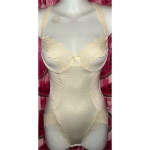 🤍 Vintage 60s/ 70s Cream Shapewear Bodysuit with Lace